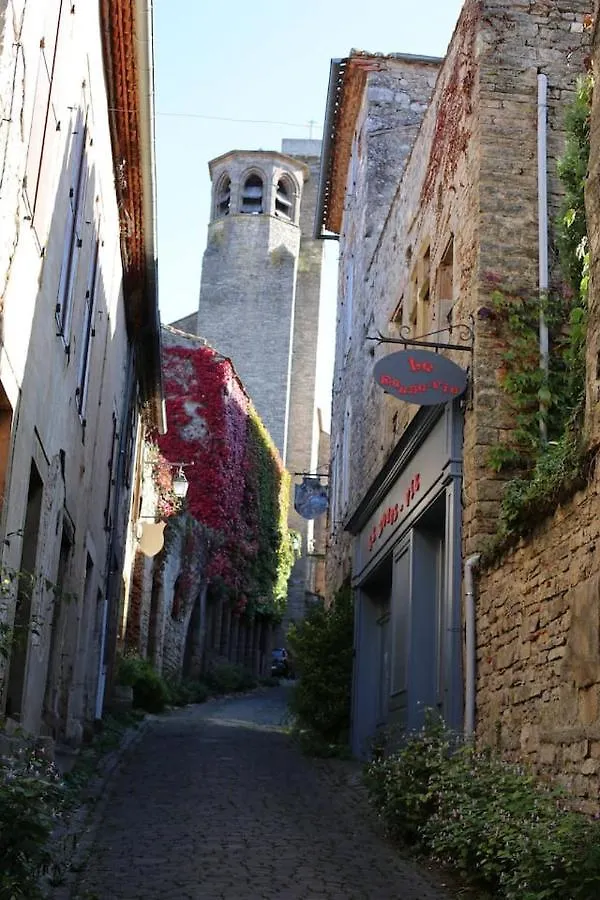 Gite La Maisonnette La Petite Joulinie Bor-et-Bar Hébergement de vacances