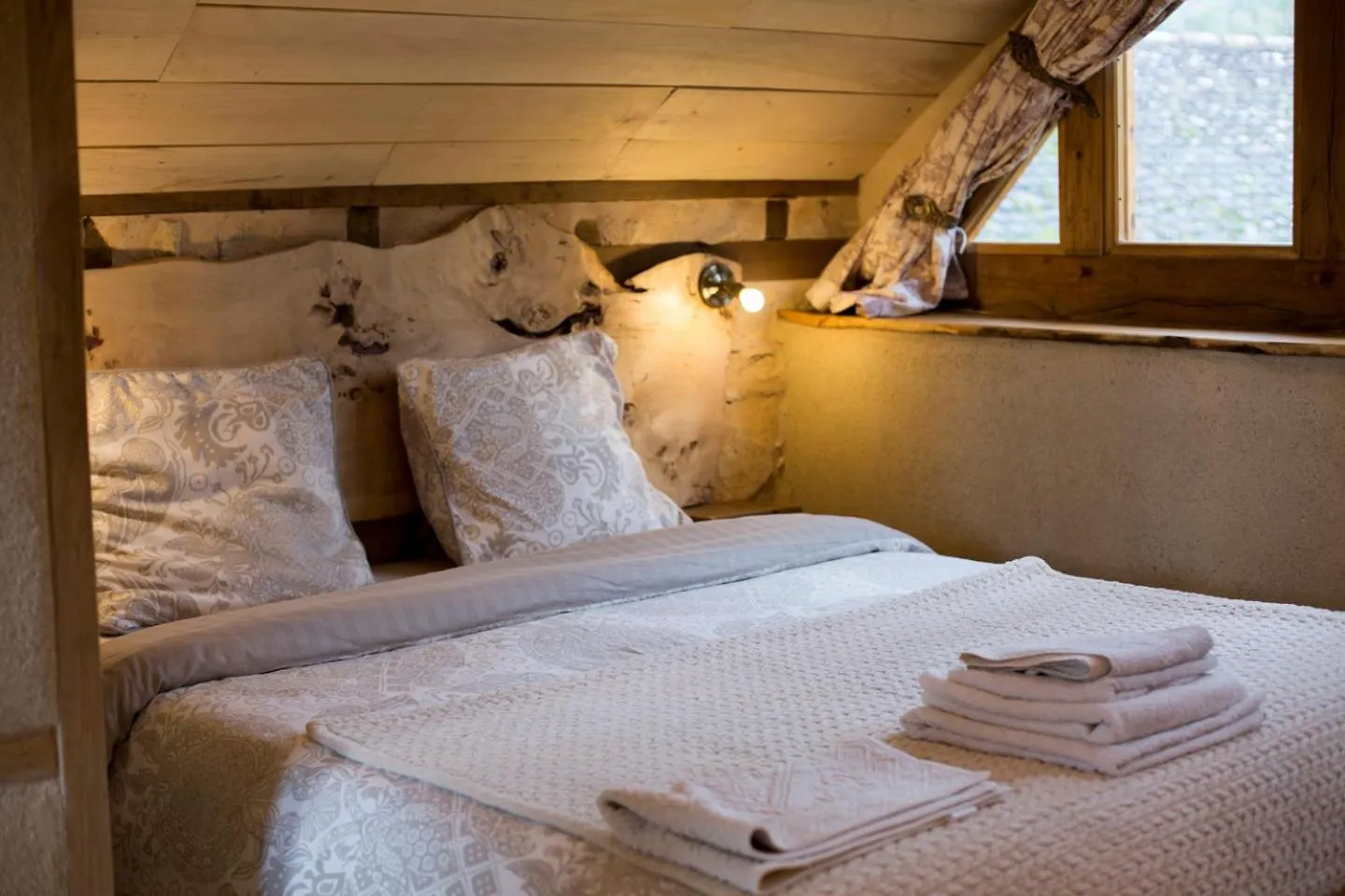 Hébergement de vacances Gite La Maisonnette La Petite Joulinie Bor-et-Bar France